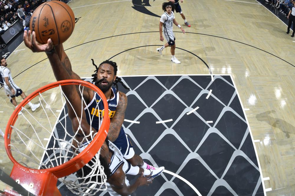 尽管巴黎在 尽管巴黎在